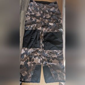 The North Face Boy's Snow Pants Camo and Black XL 14/16